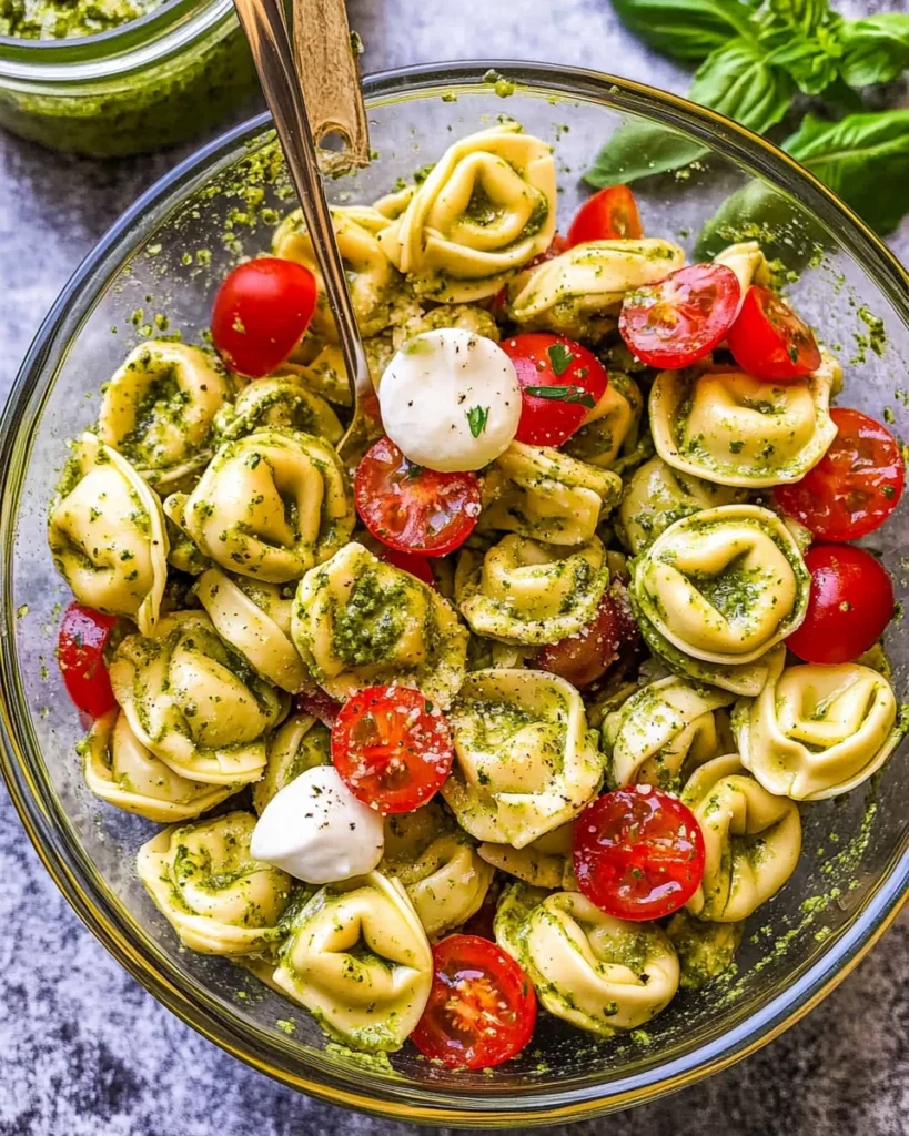 Easy Pesto Tortellini Pasta Salad