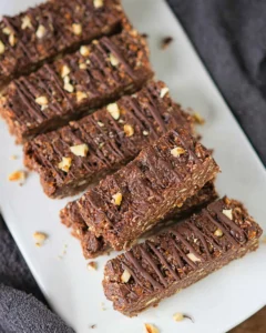 High-Fiber-No-Bake-Chocolate-Brownie-Protein-Bars-Recipe